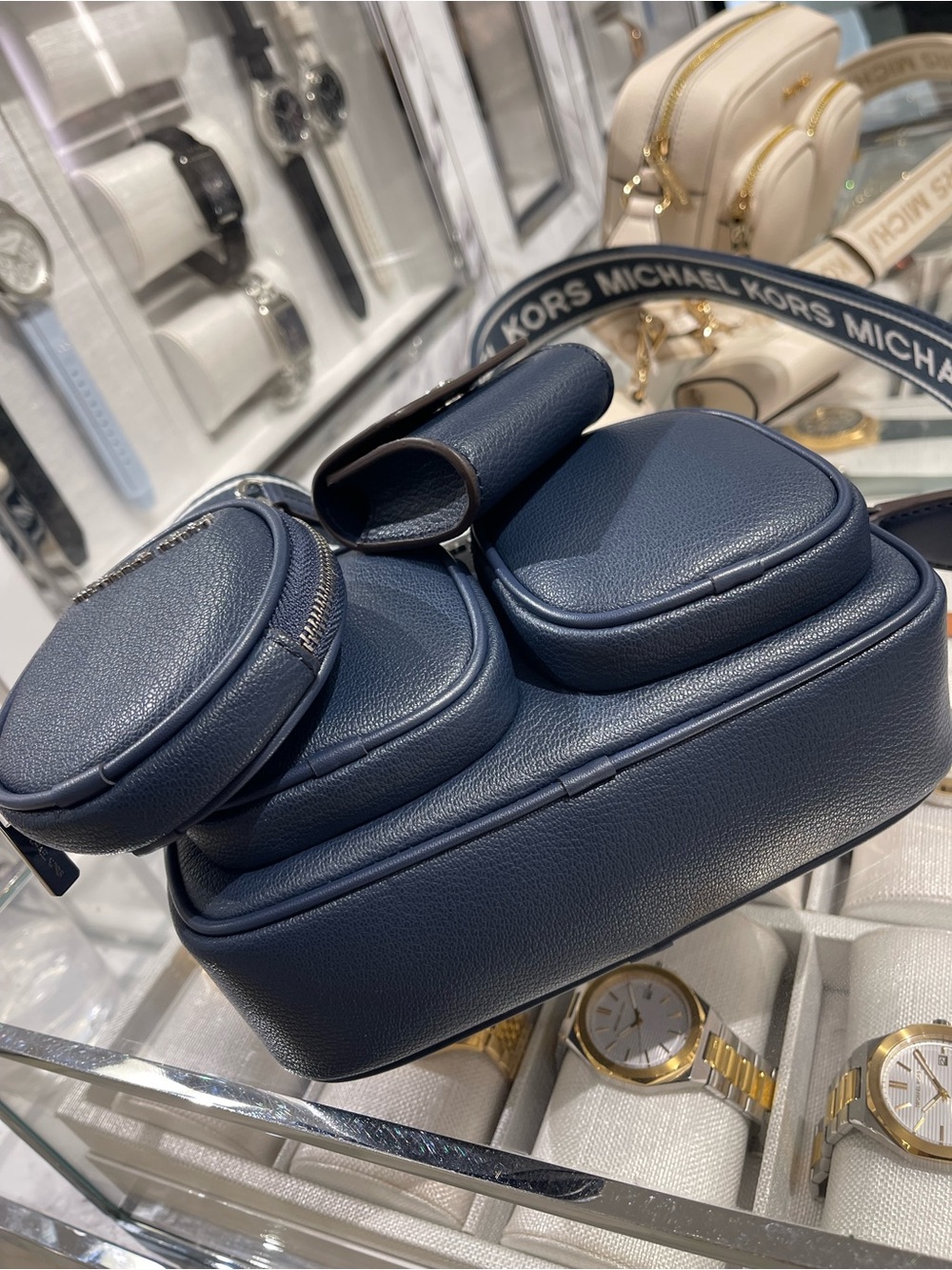 Michael Kors JST Leather Md Pocket Xbody Crossbody Bag with Case Apple Airpods - Picture 11 of 16